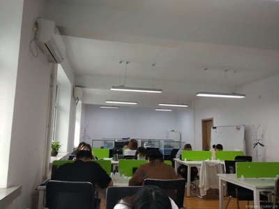 鵬途商務(wù)信息咨詢(xún)部